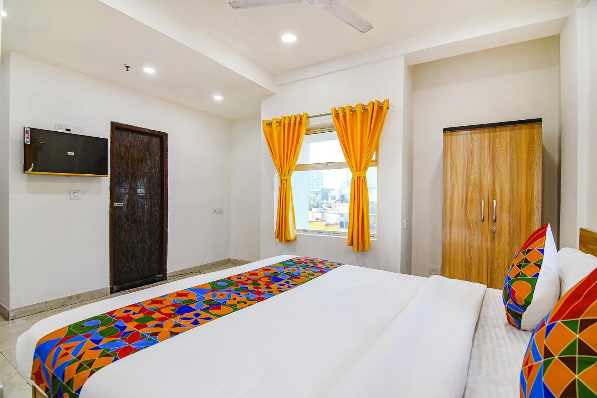 Fabhotel Grand Hazra Inn - Nr Ballygunge Station Калькутта Экстерьер фото