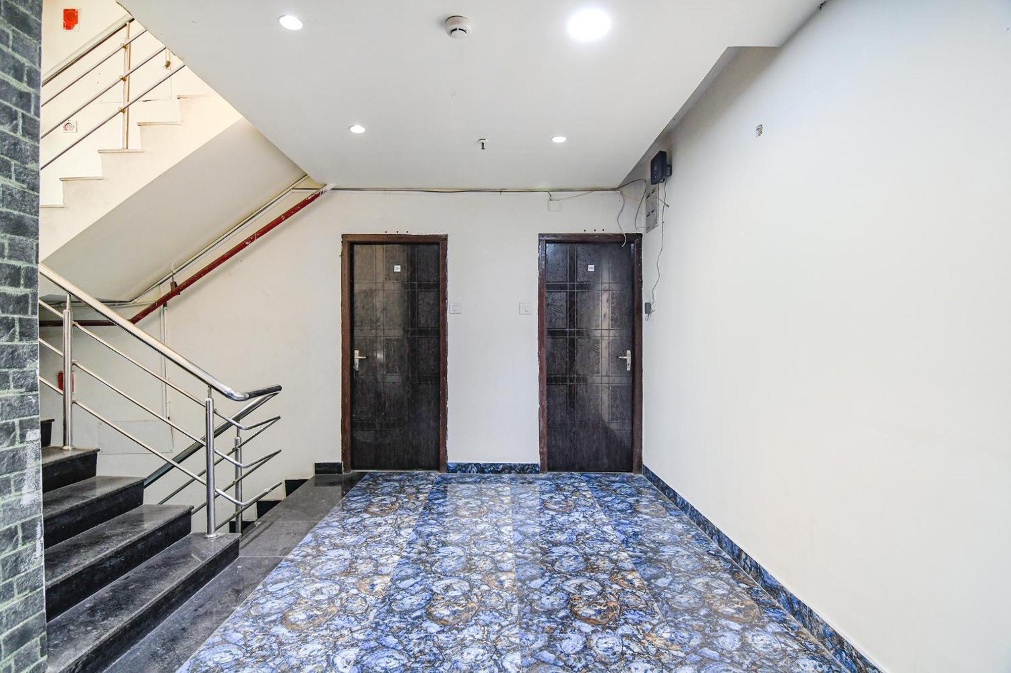 Fabhotel Grand Hazra Inn - Nr Ballygunge Station Калькутта Экстерьер фото